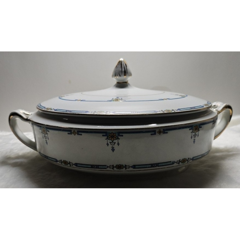 Gold Trimmed Alfred Meakin England Casserole With Lid Fairhaven pattern Vintage